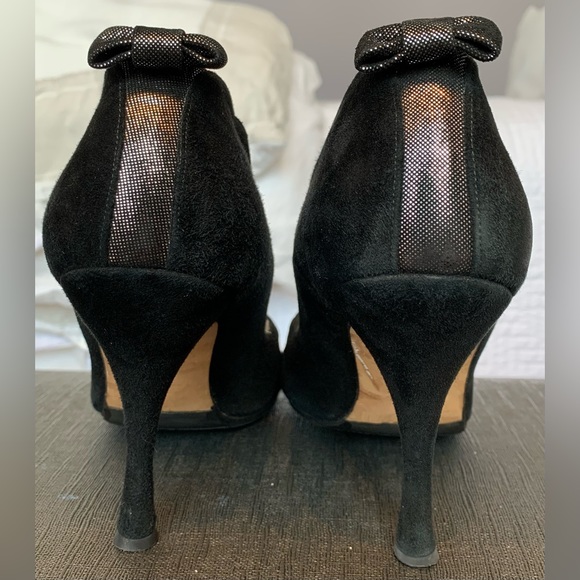 Terry de Havilland Bow Heel - Picture 6 of 9